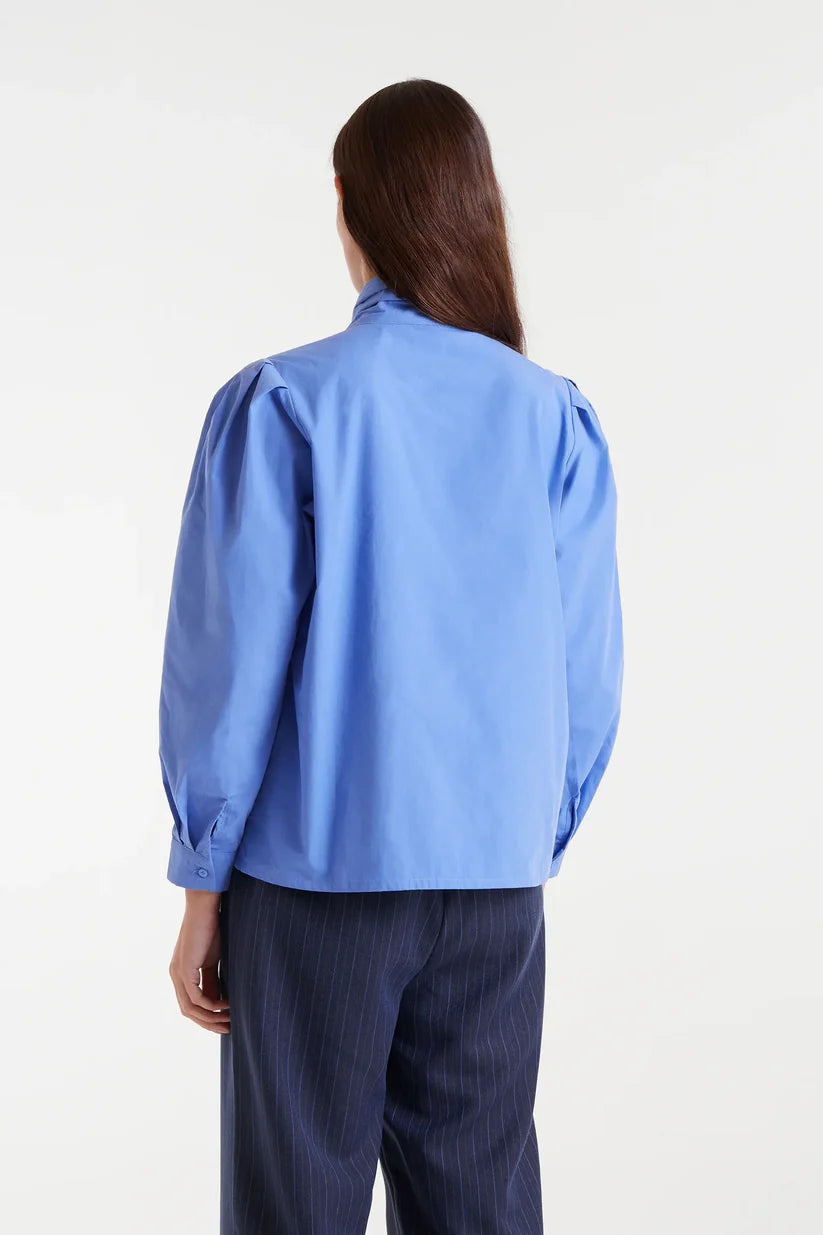 CAMISA 100% ALGODÓN LAZADA AZUL COMPAÑÍA FANTÁSTICA
