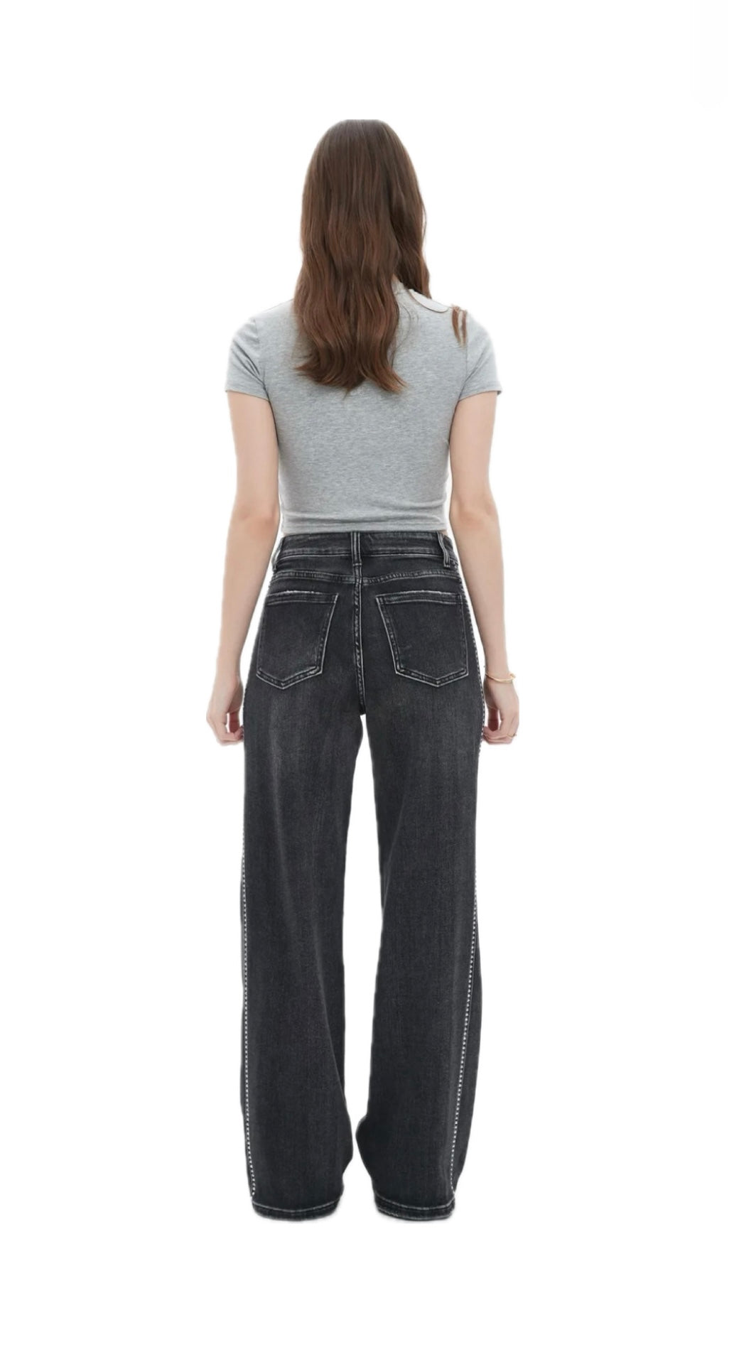 PANTALÓN NEGRO DESGASTADO CON BRILLANTES