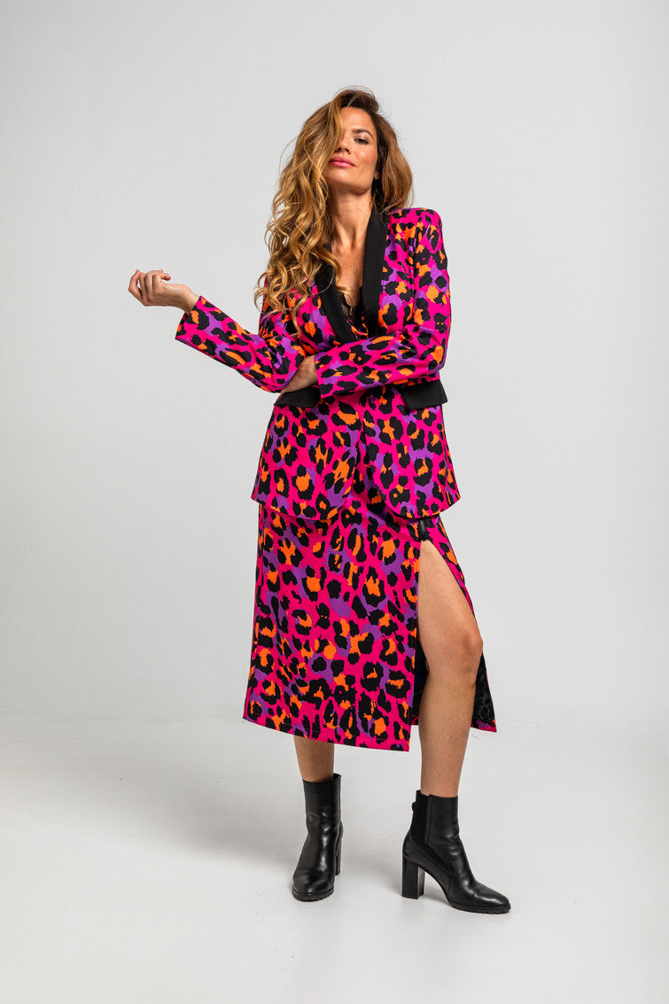 AMERICANA SMOKING DE ESTAMPADO ANIMAL FUCSIA LOLINA