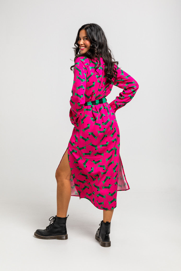 CAMISERO LARGO SENCILLO DE ESTAMPADO DE PERRITOS FUCSIA LOLINA