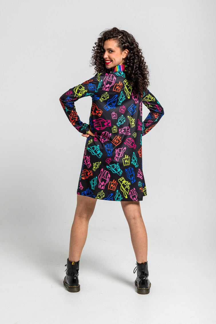 VESTIDO POLO DE GARABATOS DE ROBOTS MULTICOLOR LOLINA