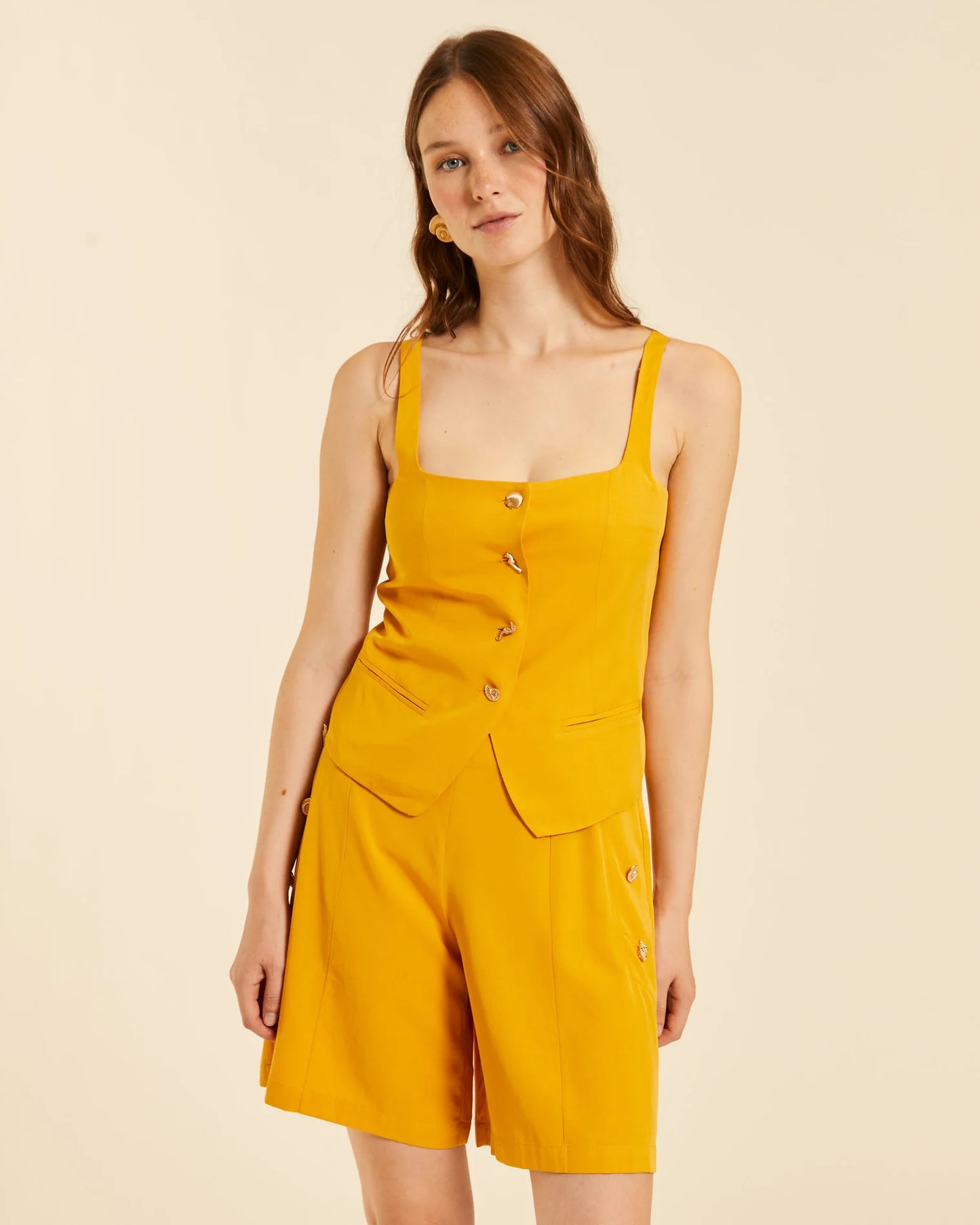 TOP CHALECO AMARILLO PEPALOVES