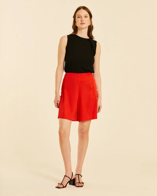 SHORTS CON BOTONES ROJO PEPALOVES