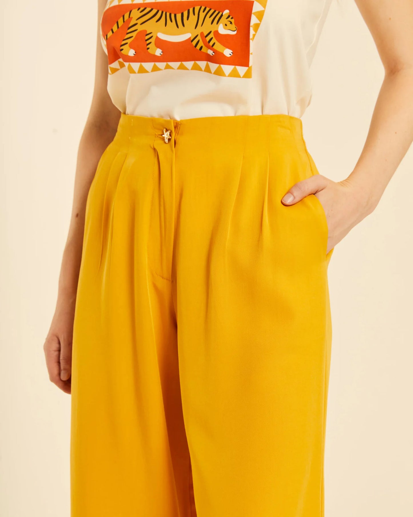 CULOTE CON PINZAS AMARILLO PEPALOVES