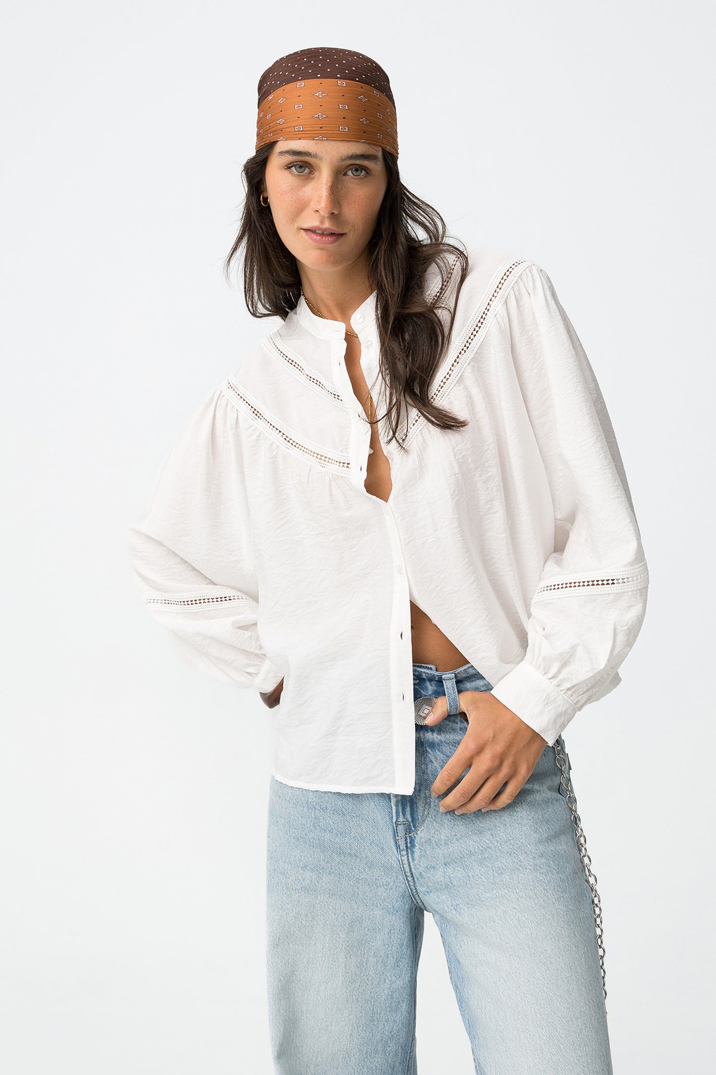 CAMISA TEXTURIZADA CON ENCAJE TIFFOSI