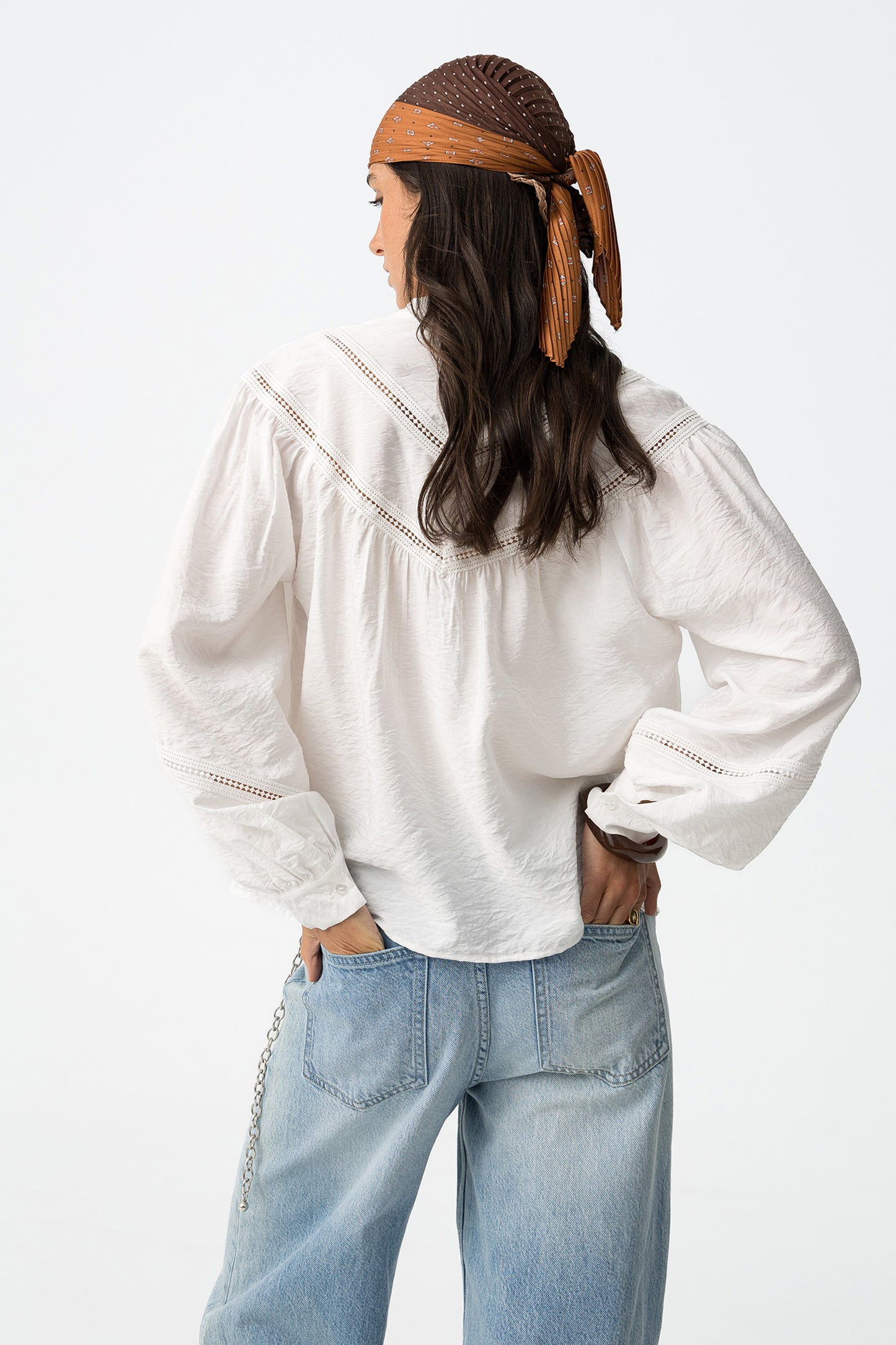 CAMISA TEXTURIZADA CON ENCAJE TIFFOSI