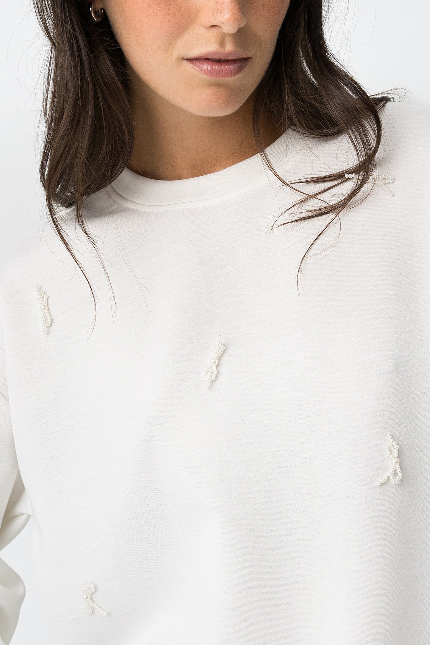 SUDADERA CON APLICACIONES TIFFOSI