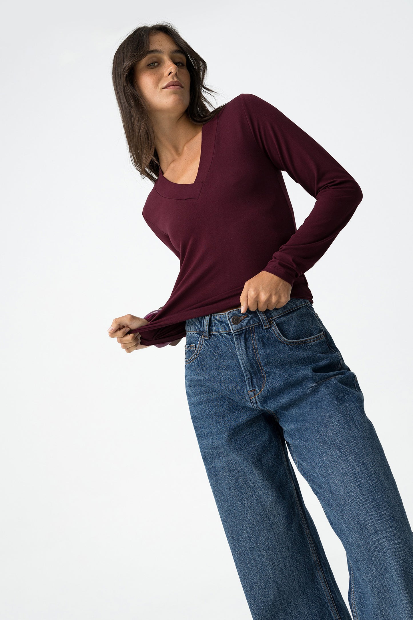 CAMISETA SUPER SLIM ESCOTE V TIFFOSI