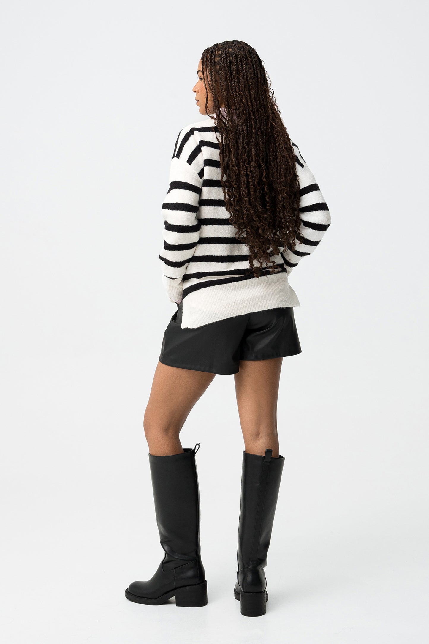 PANTALONES CORTOS EFECTO PIEL TIFFOSI