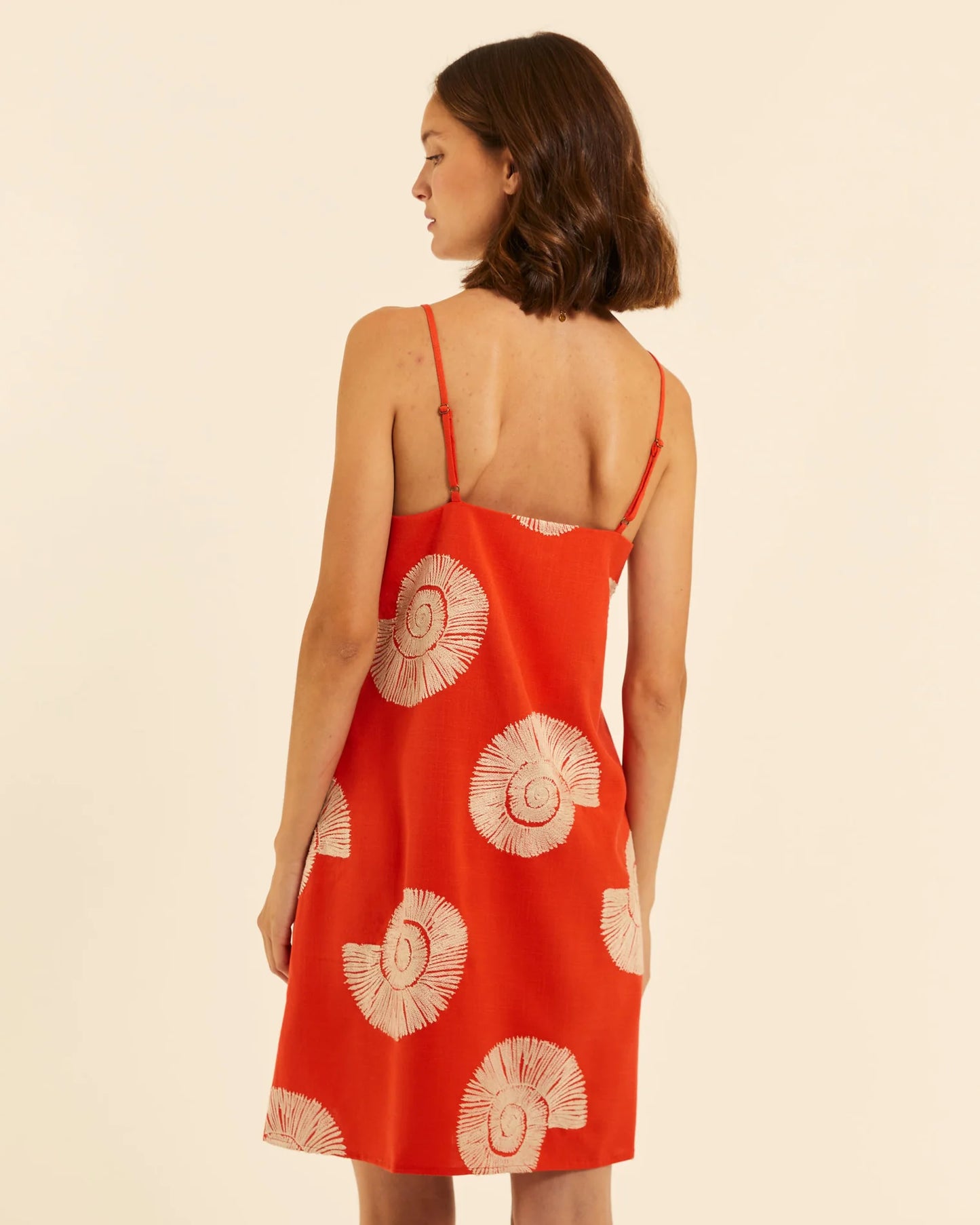 VESTIDO TIRANTES CON BORDADO CARACOLAS PEPALOVES