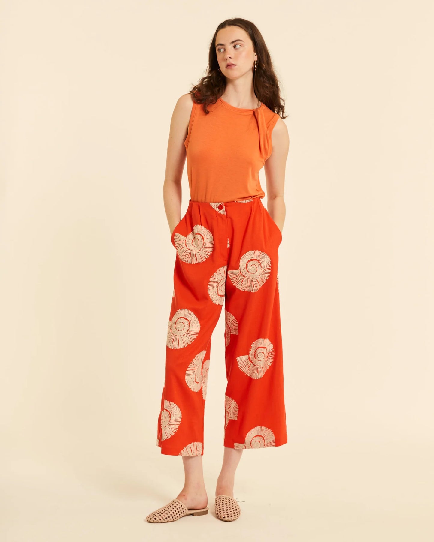 CULOTE CON BORDADO CARACOLAS PEPALOVES