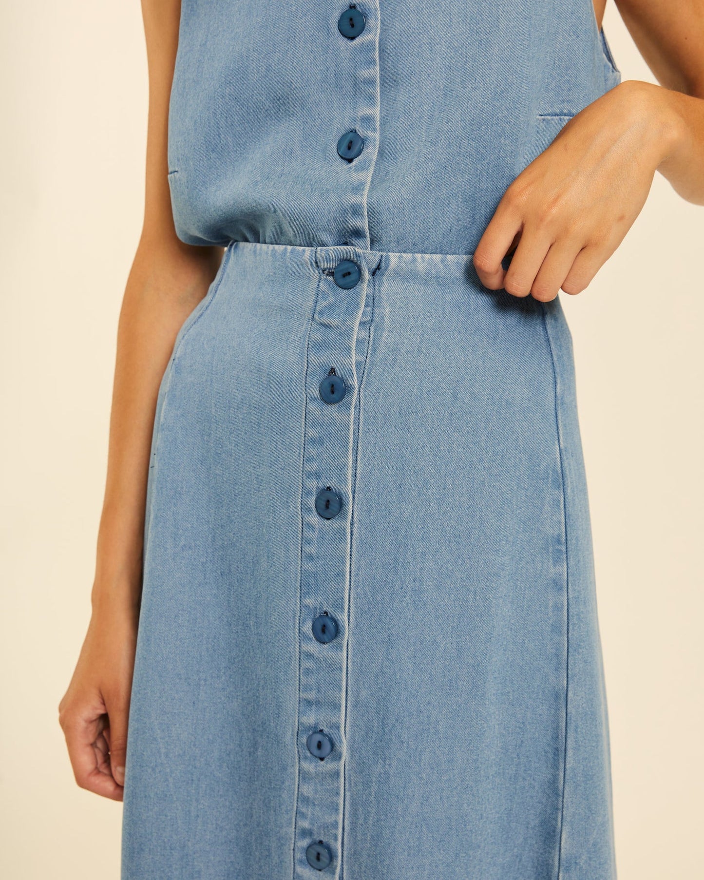 FALDA MIDI ABOTONADA DENIM PEPALOVES