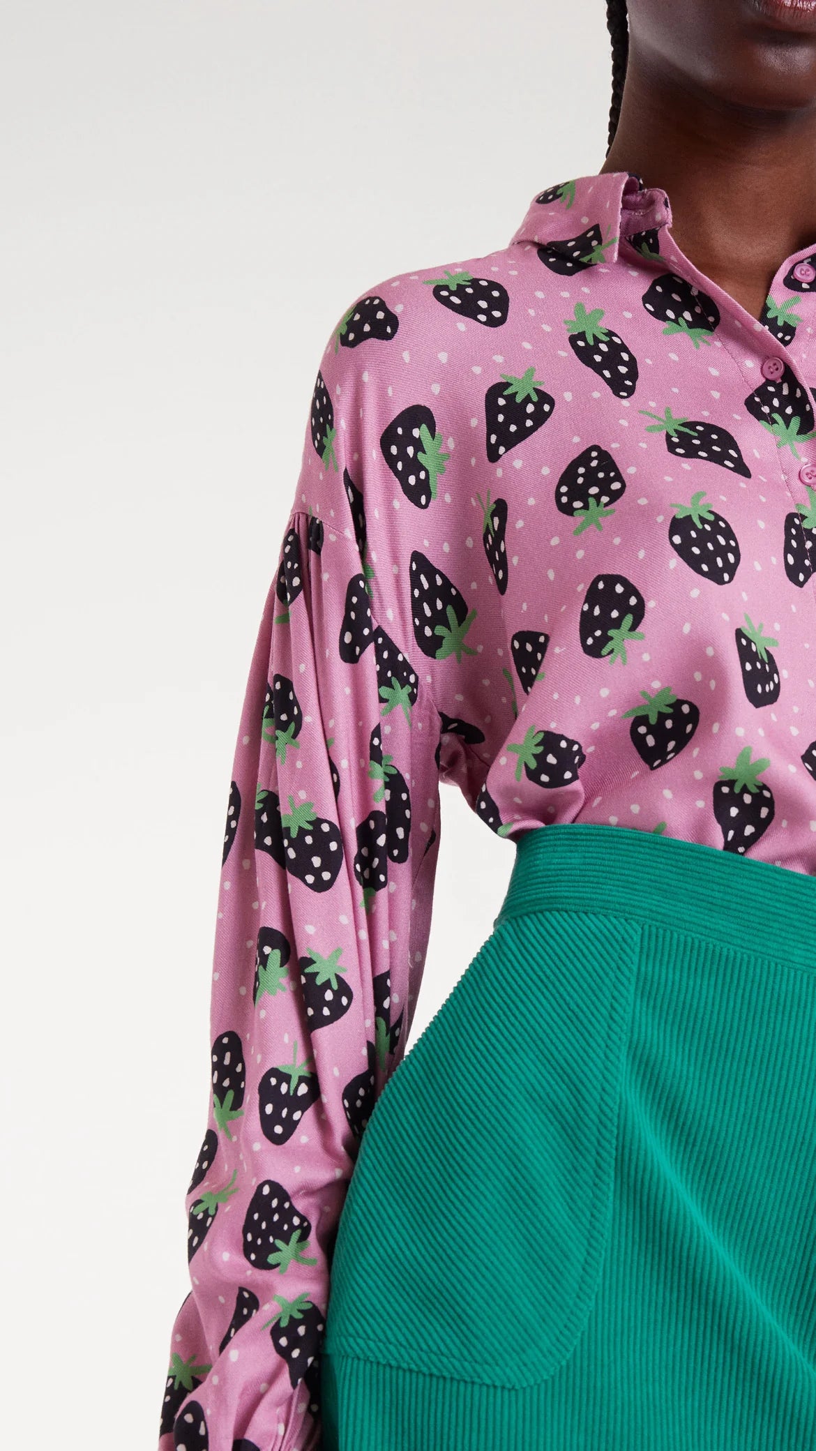 CAMISA ESTAMPADO FRESAS COMPAÑÍA FANTÁSTICA