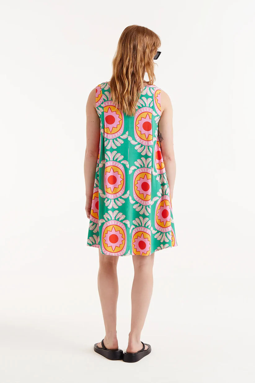 VESTIDO CORTO ESTAMPADO CURITIBA COMPAÑÍA FANTÁSTICA