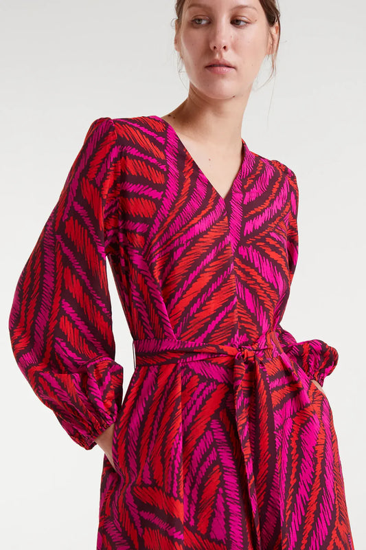 VESTIDO CORTO CREPÉ  LIGERO CON ESTAMPADO FEDORA COMPAÑÍA FANTÁSTICA