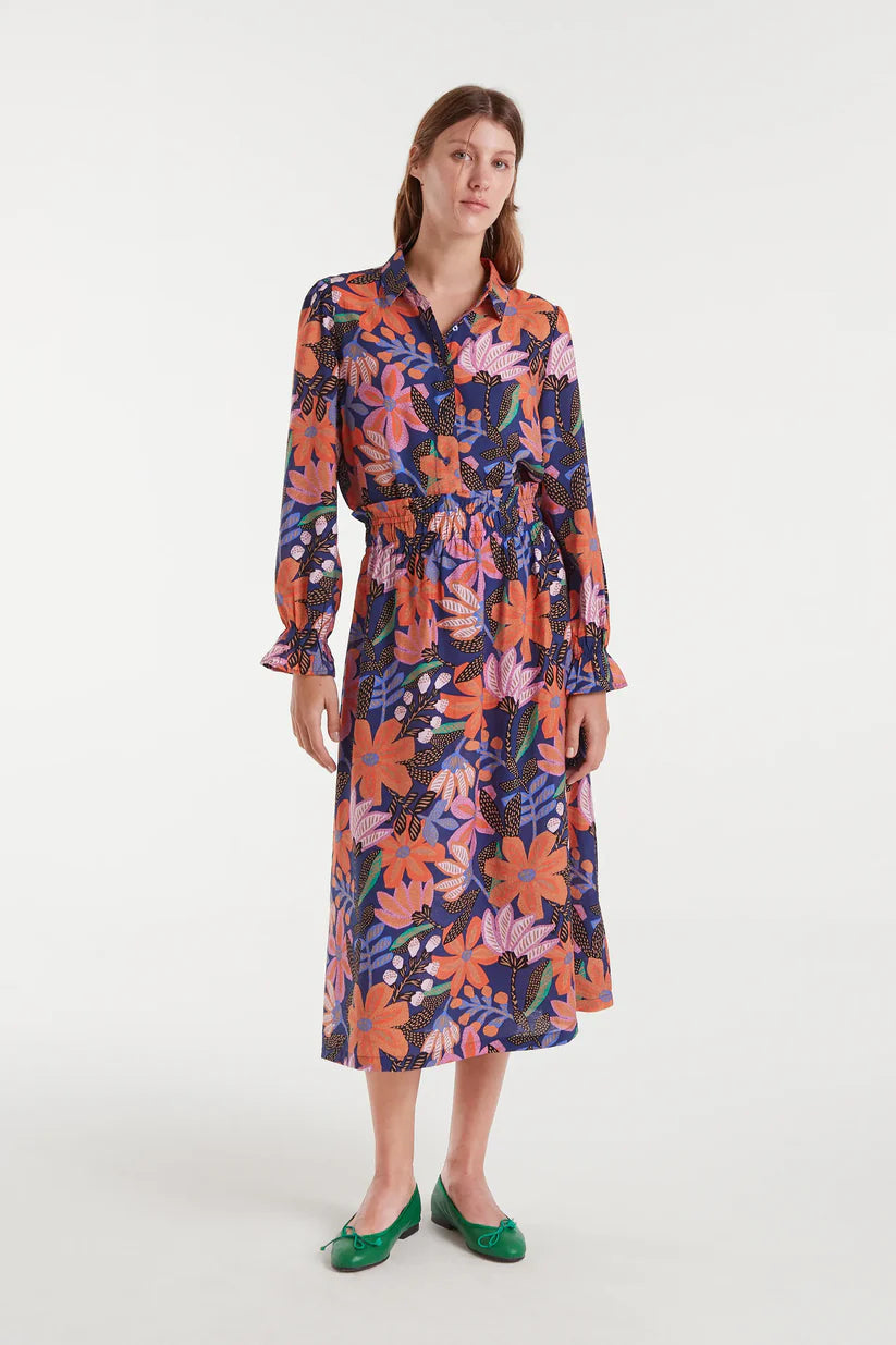 CAMISA CREPÉ LIGERO CON ESTAMPADO TIGERLILY COMPAÑÍA FANTÁSTICA