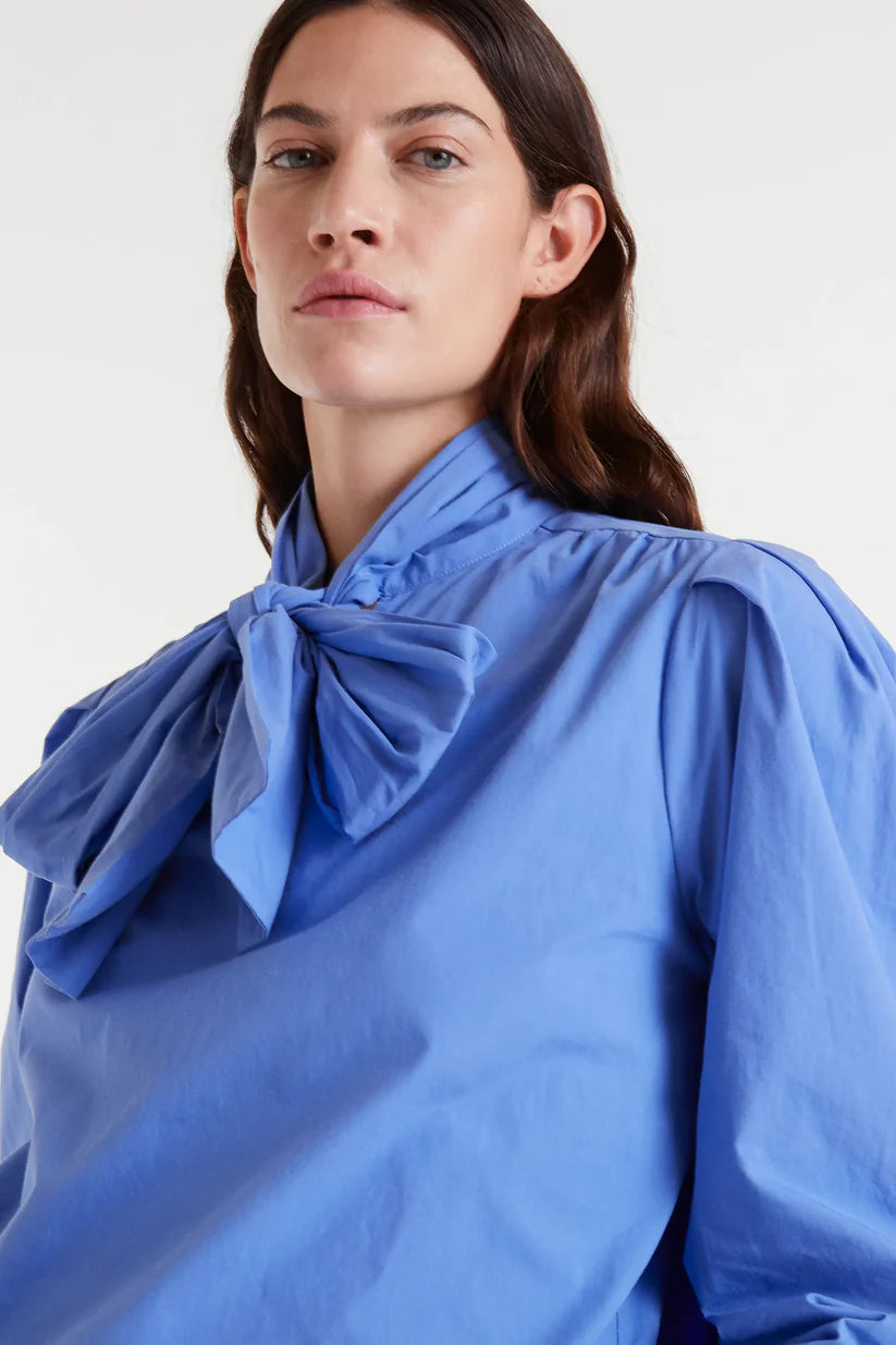 CAMISA 100% ALGODÓN LAZADA AZUL COMPAÑÍA FANTÁSTICA