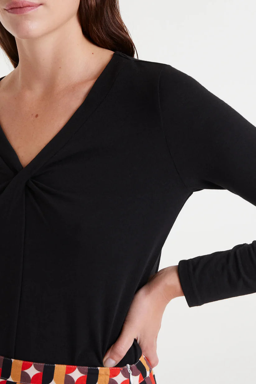 CAMISETA ANUDADA NEGRA COMPAÑÍA FANTÁSTICA