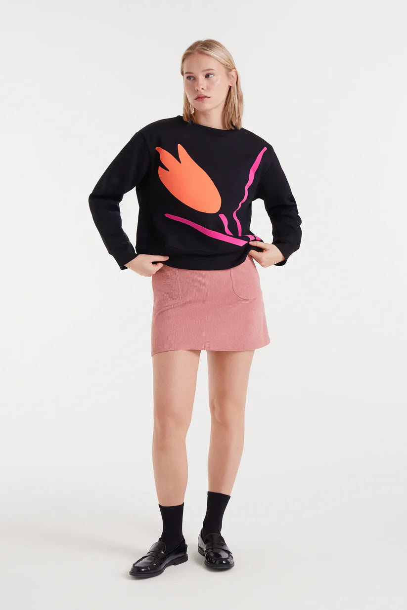 SUDADERA CON PRINT DE FLOR COMPAÑÍA FANTÁSTICA