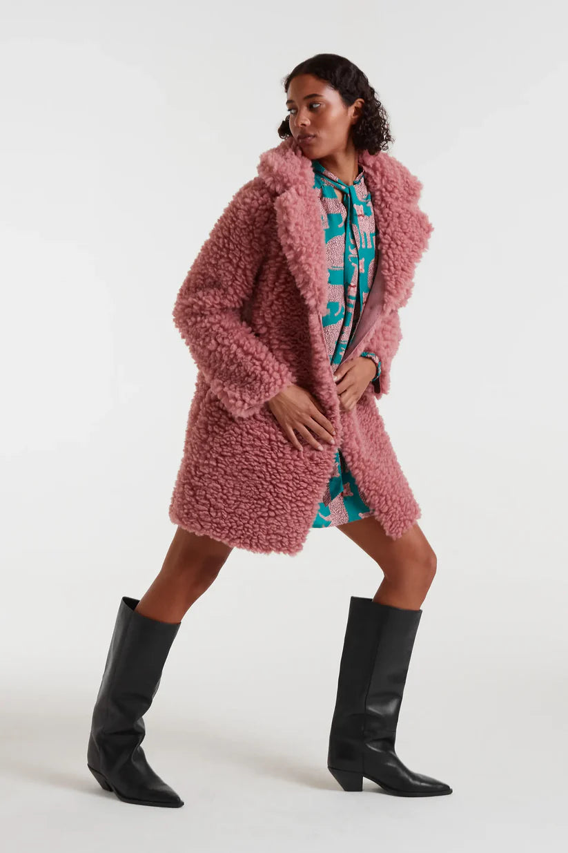 VESTIDO CORTO CON ESTAMPADO ONCA COMPAÑÍA FANTÁSTICA