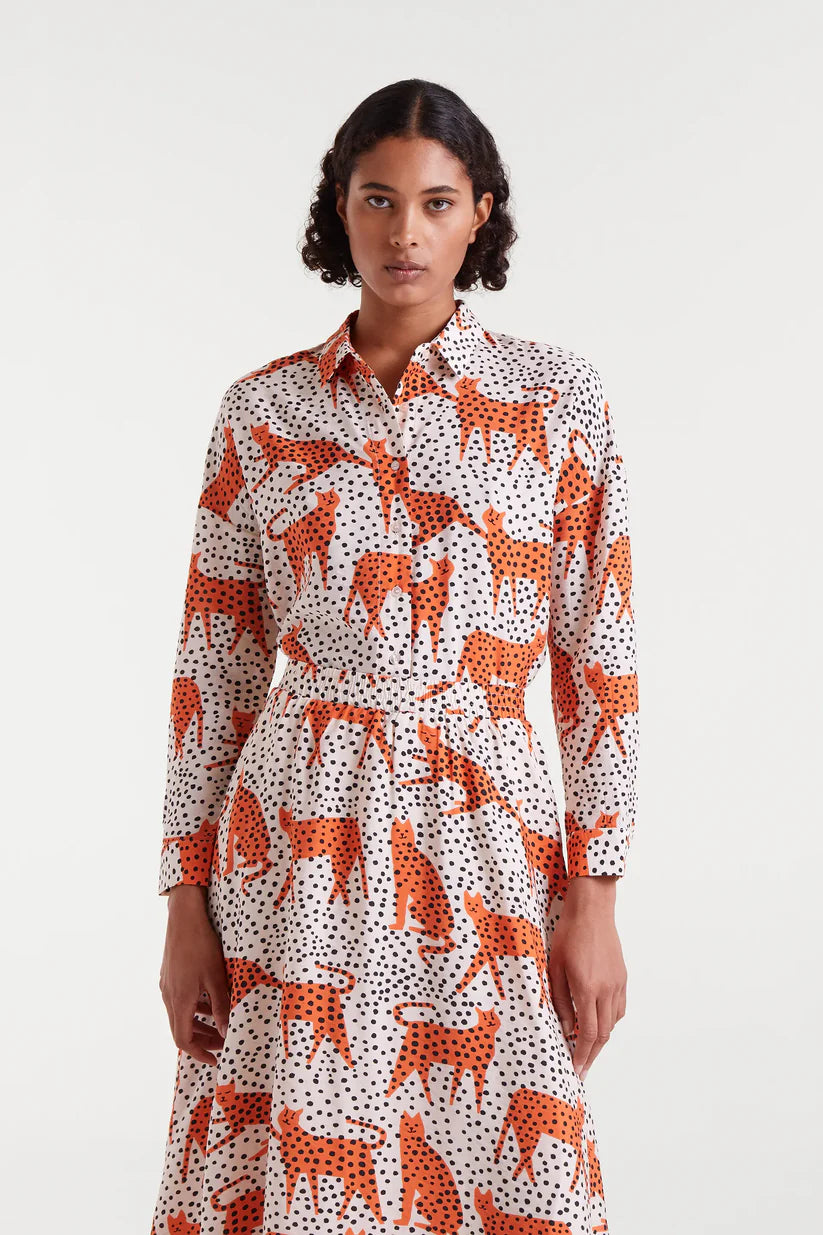 CAMISA CON ESTAMPADO TANO COMPAÑÍA FANTÁSTICA