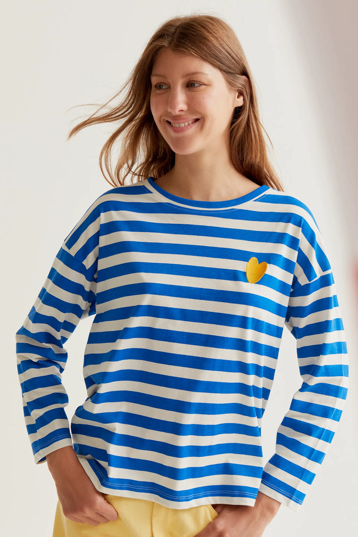 CAMISETA RAYAS BORDADO DE CORAZÓN COMPAÑÍA FANTÁSTICA