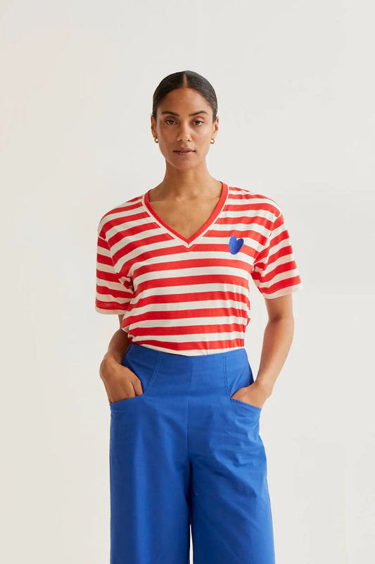 CAMISETA RAYAS BORDADO CORAZÓN COMPAÑÍA FANTÁSTICA