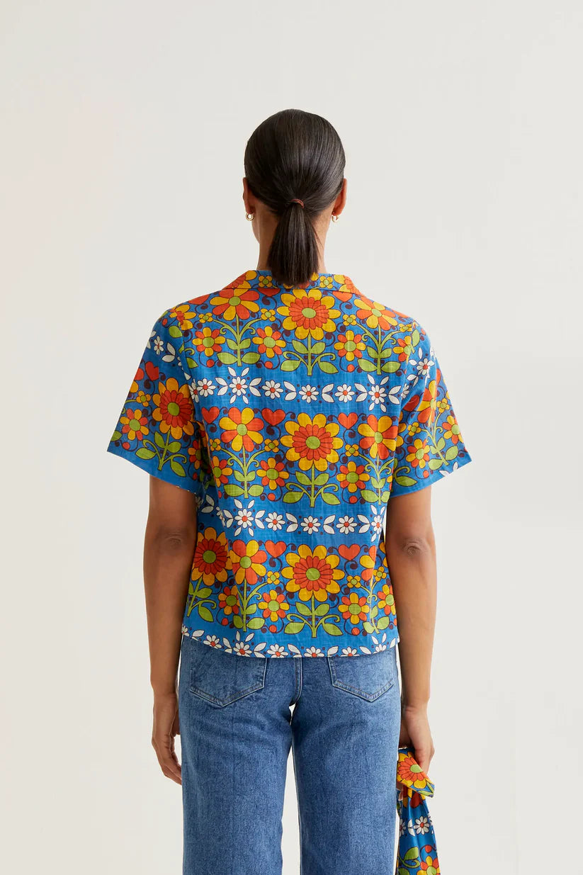 CAMISA ESTAMPADO GARDEN COMPAÑÍA FANTÁSTICA