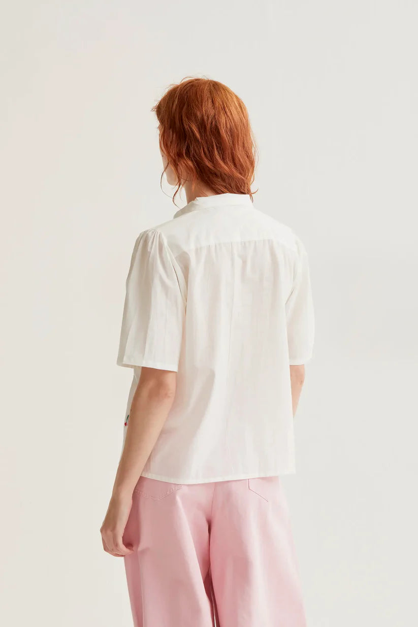 CAMISA ESTAMPADO WHITE CHERRIES COMPAÑÍA FANTÁSTICA