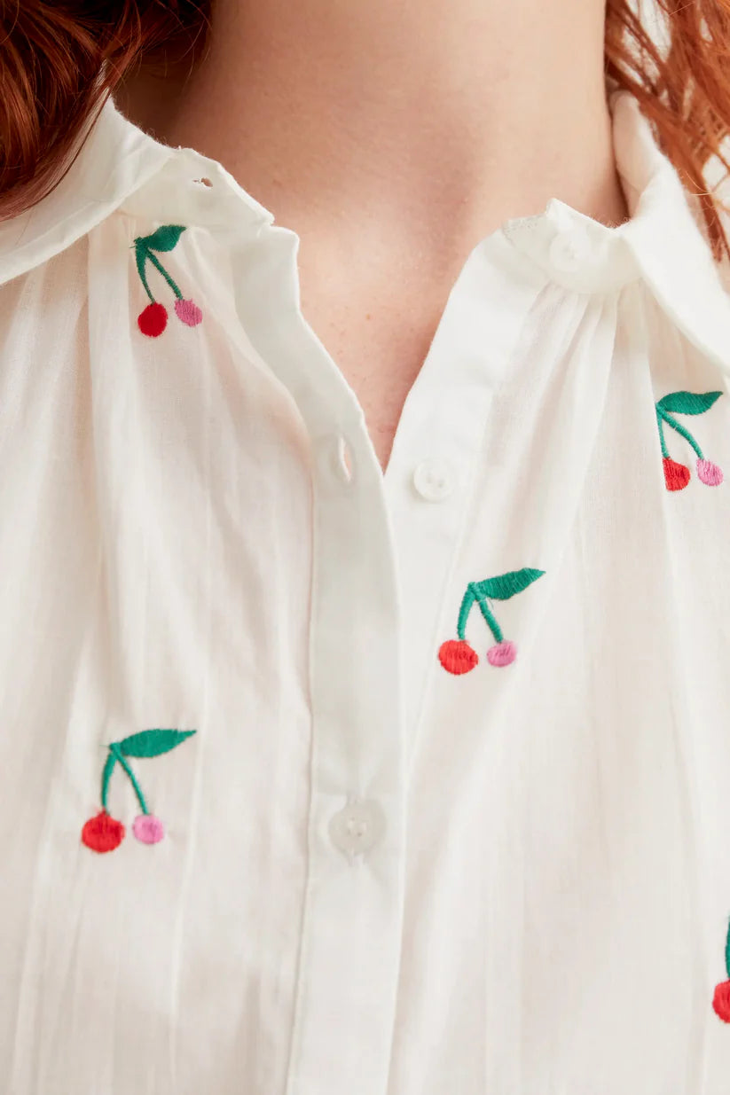 CAMISA ESTAMPADO WHITE CHERRIES COMPAÑÍA FANTÁSTICA