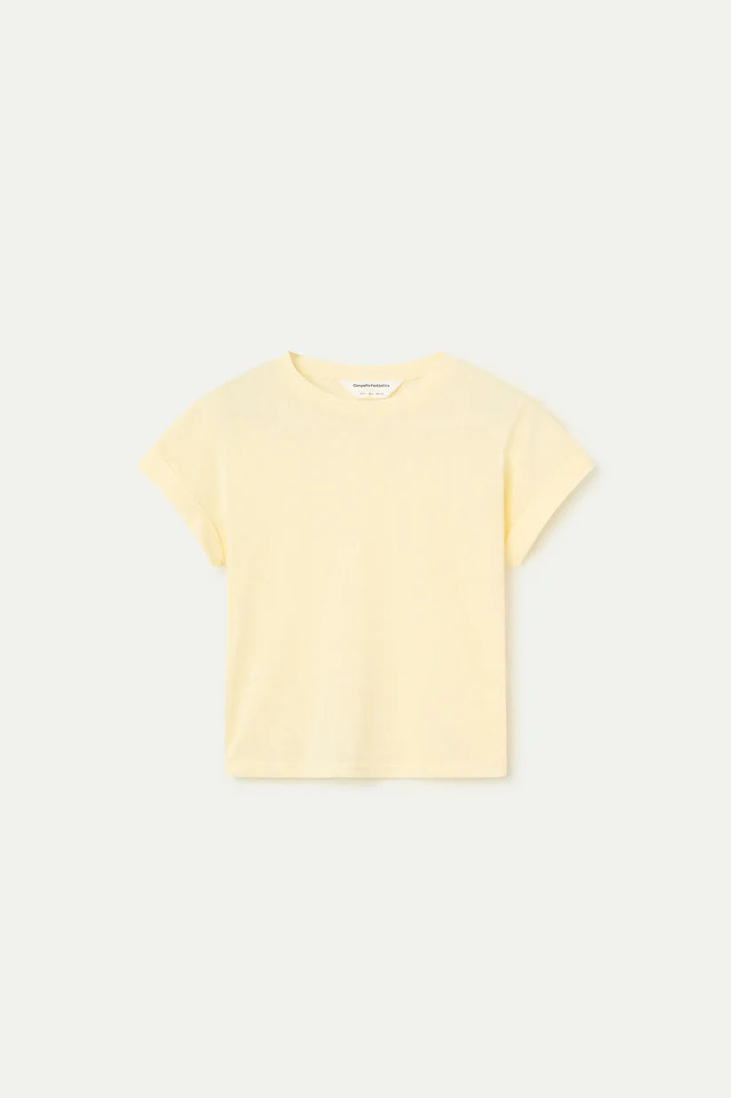 CAMISETA BASICA AMARILLA COMPAÑÍA FANTÁSTICA