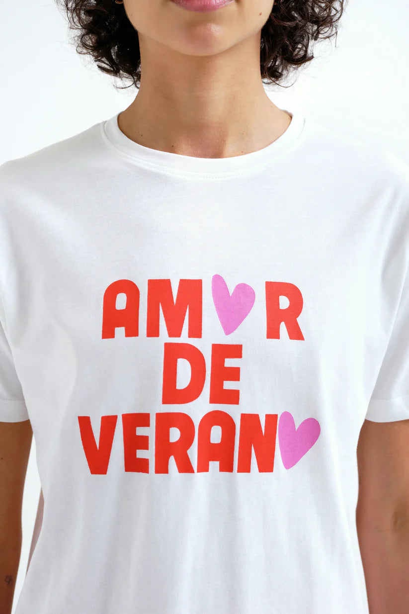 CAMISETA ESTAMPADO ÄMOR DE VERANO¨COMPAÑÍA FANTÁSTICA