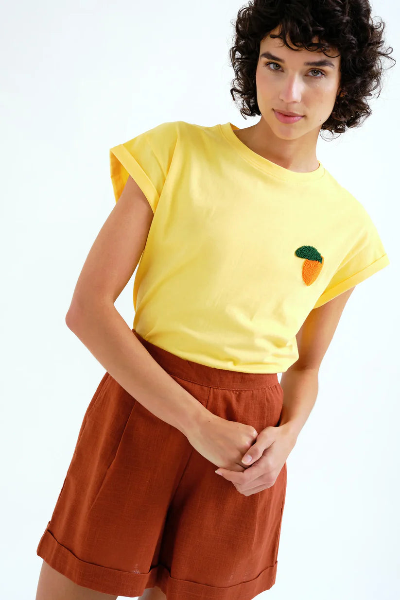 CAMISETA BORDADO NARANJA COMPAÑÍA FANTÁSTICA