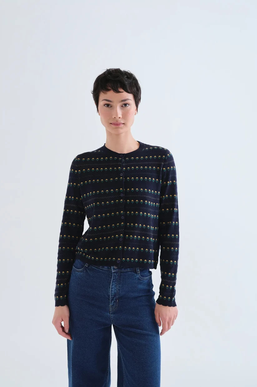 CARDIGAN AZUL MARINO CON FLORES BORDADAS COMPAÑÍA FANTÁSTICA