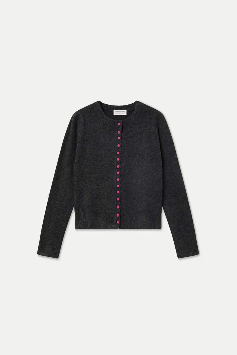CÁRDIGAN GRIS OSCURO CON BOTONES ROSA COMPAÑÍA FANTÁSTICA