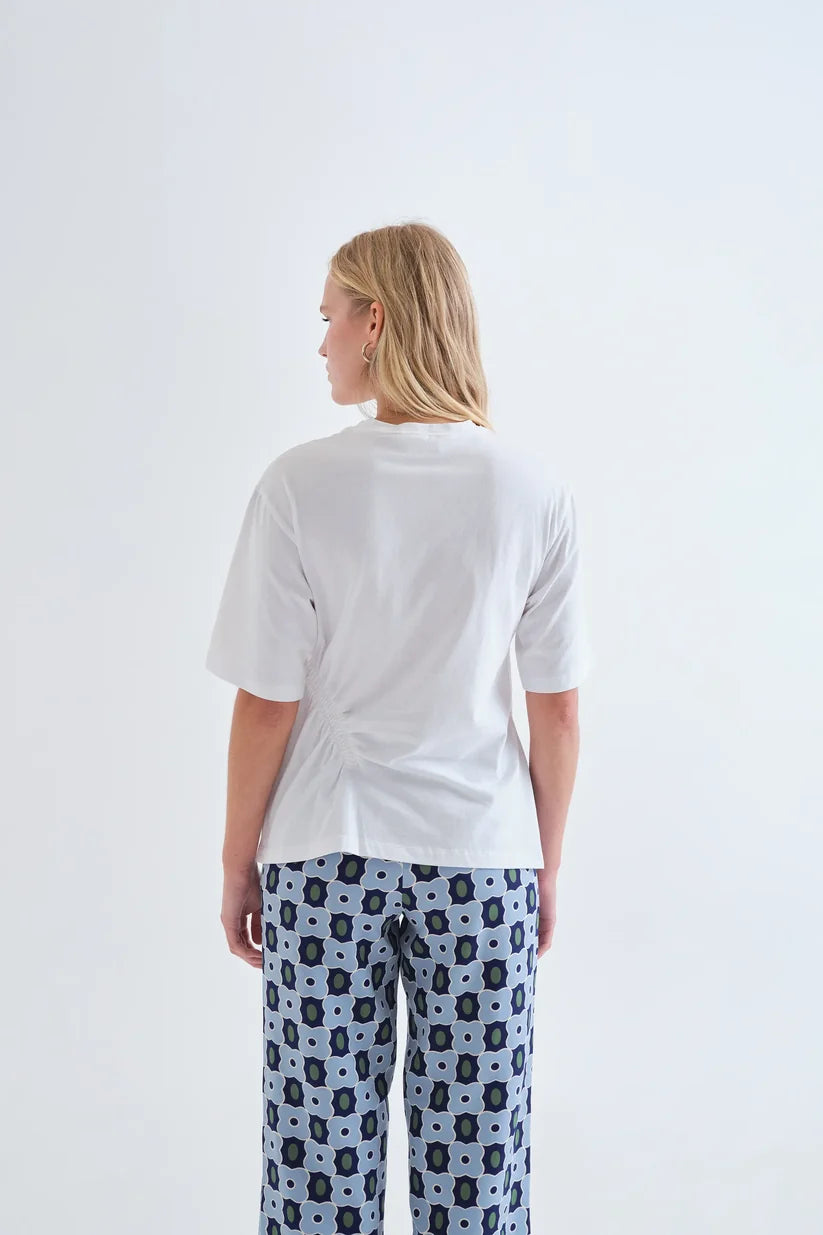 CAMISETA 100% ALGODÓN BLANCO COMPAÑÍA FANTÁSTICA