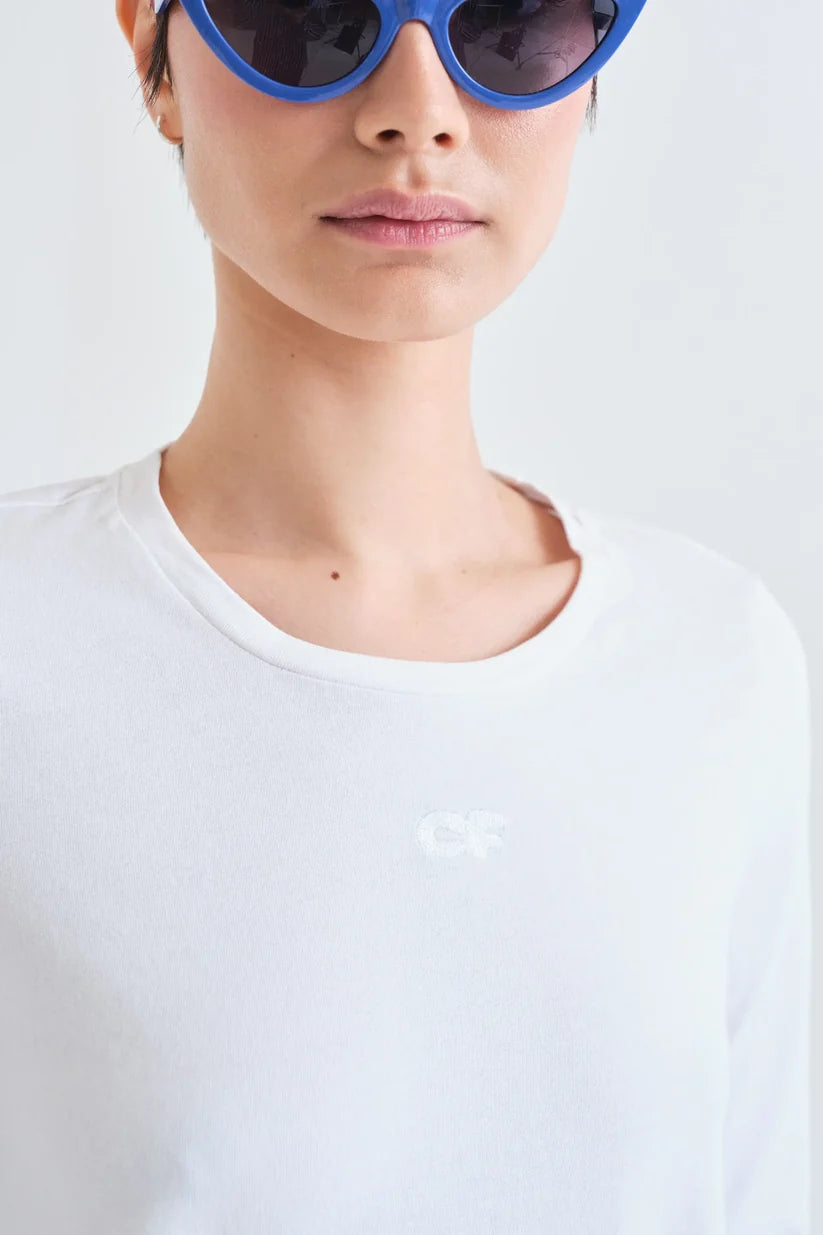 CAMISETA 100% ALGODÓN BLANCO "CF" COMPAÑÍA FANTÁSTICA
