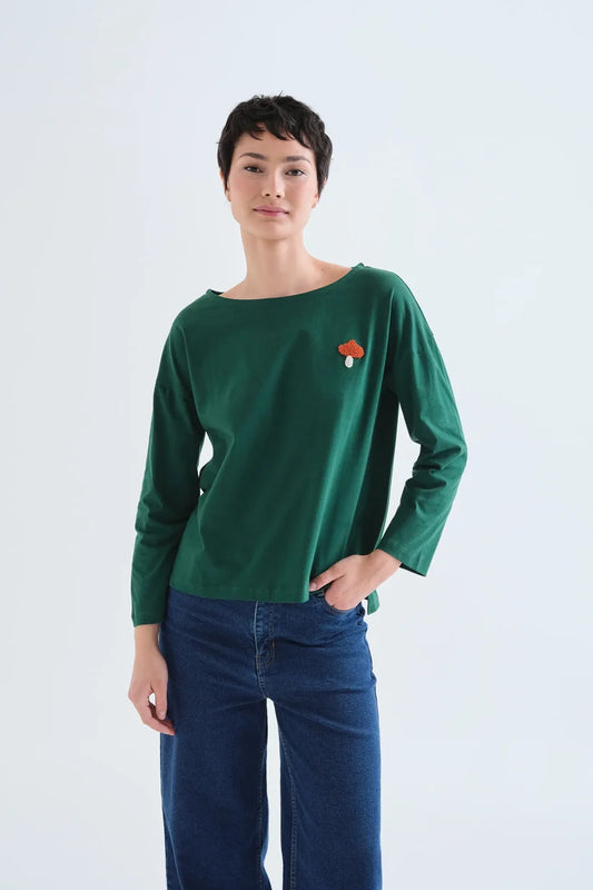 CAMISETA 100% ALGODÓN VERDE CON PARCHE DE HONGO COMPAÑÍA FANTÁSTICA