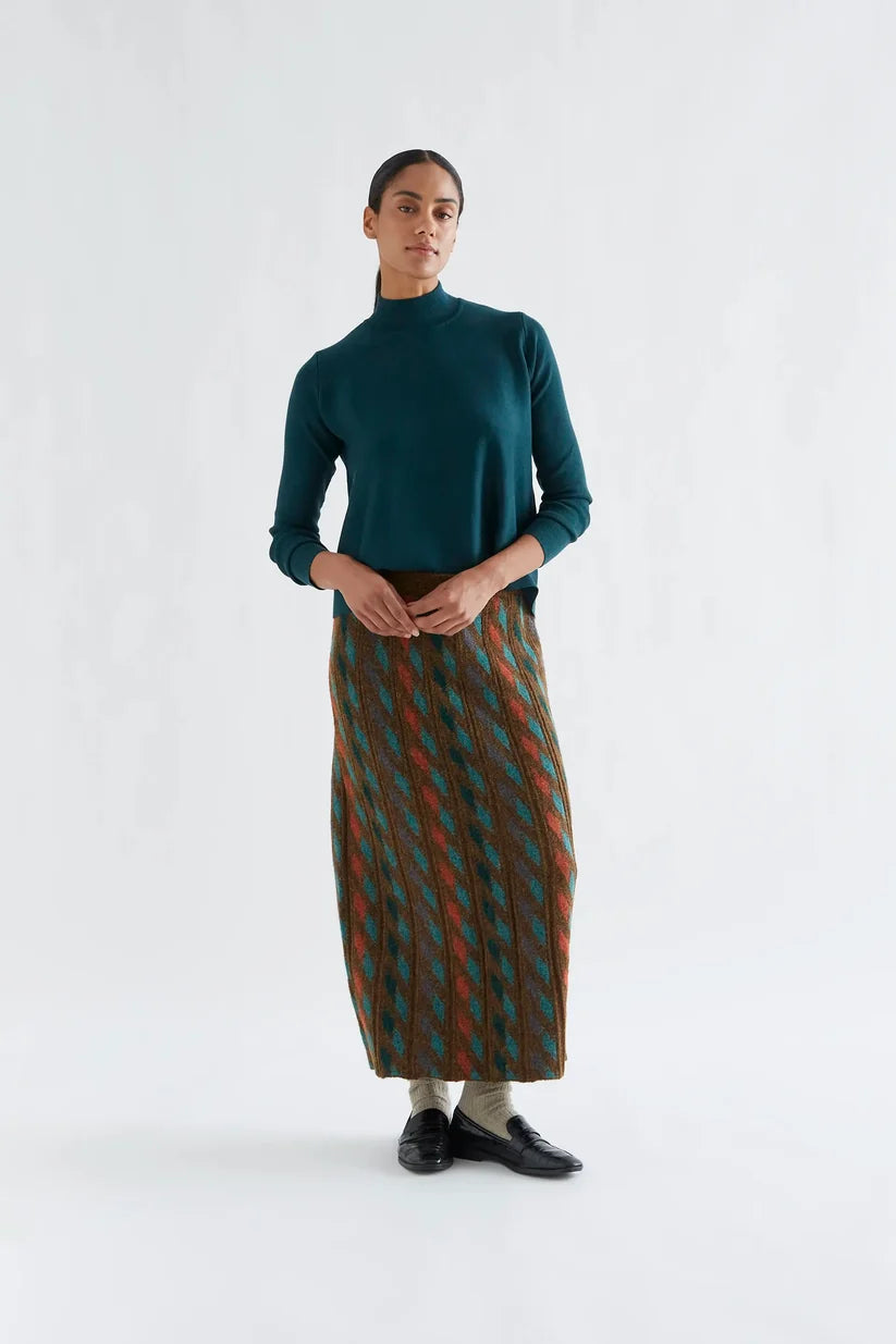 JERSEY CUELLO ALTO BÁSICO VERDE OSCURO COMPAÑÍA FANTÁSTICA