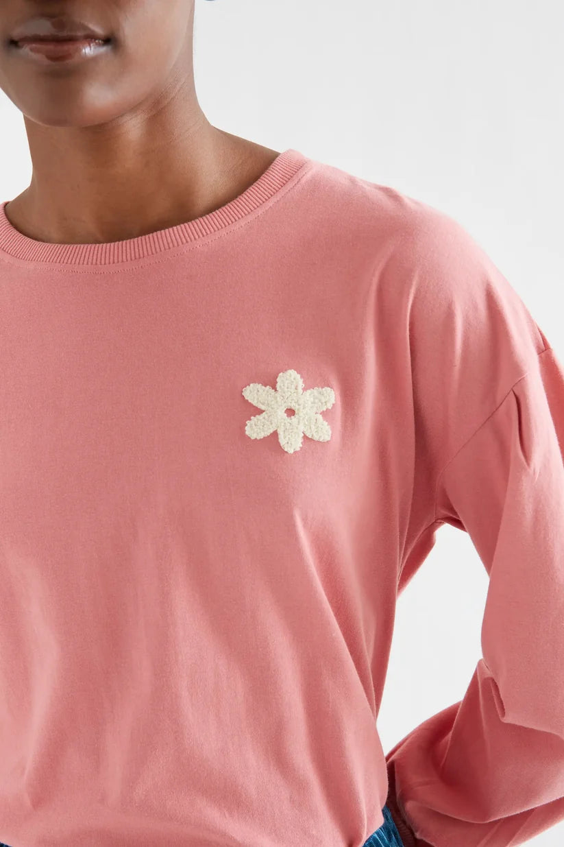 CAMISETA 100% ALGODÓN PARCHE FLOR COMPAÑÍA FANTÁSTICA