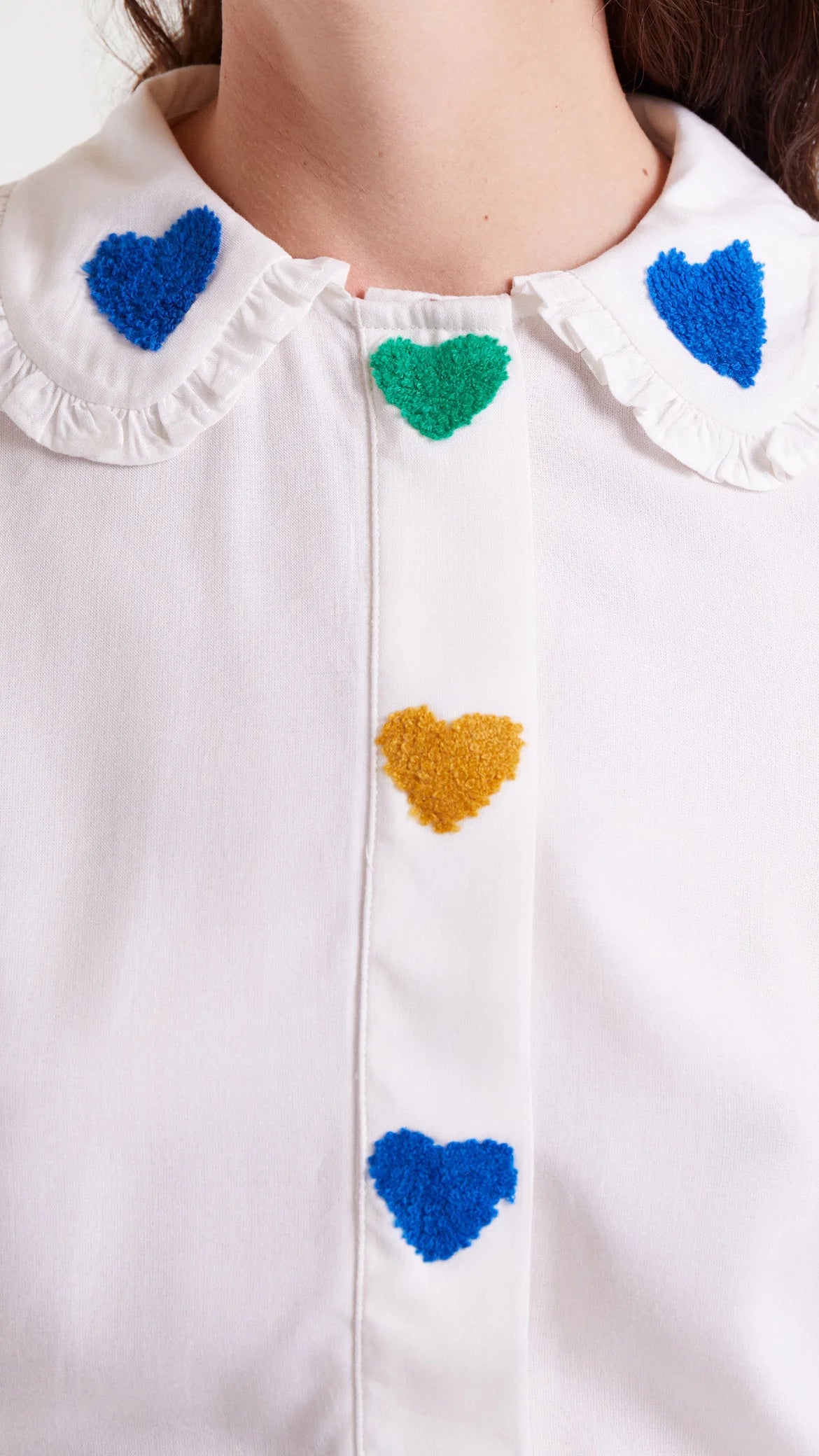 CAMISA BLANCA BORDADO CORAZONES COMPAÑÍA FANTÁSTICA