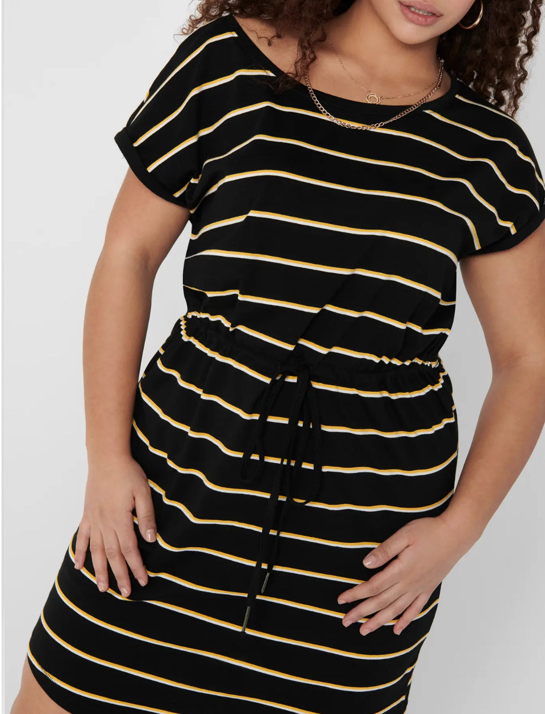 VESTIDO CORTO CARMAKOMA