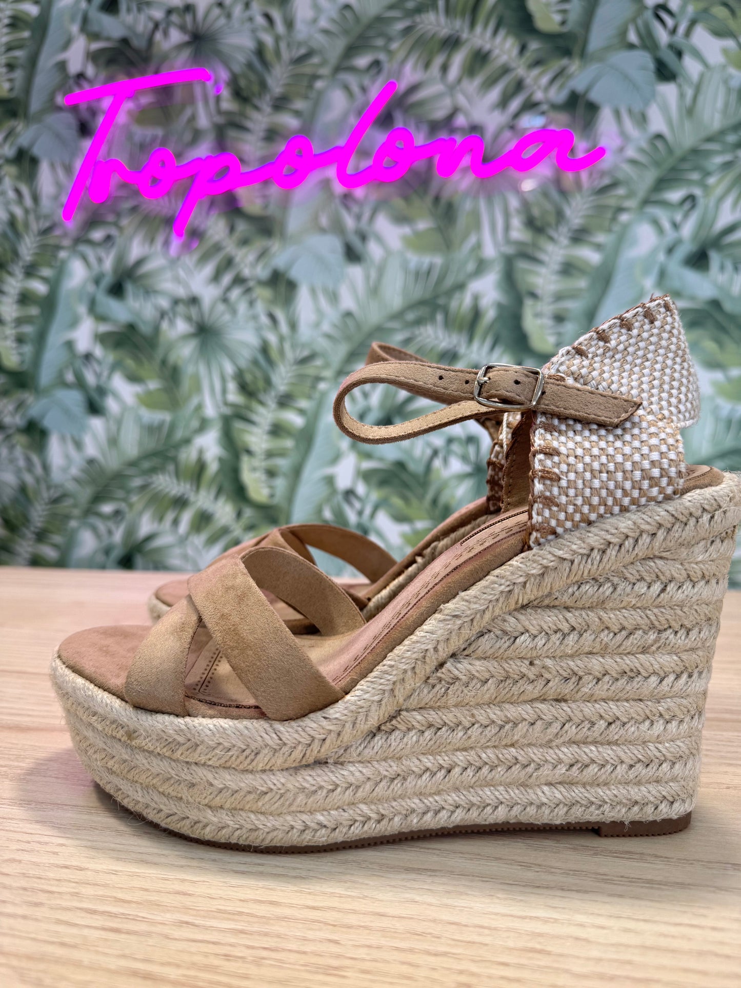 CUÑA TIRAS CRUZADAS CORINA
