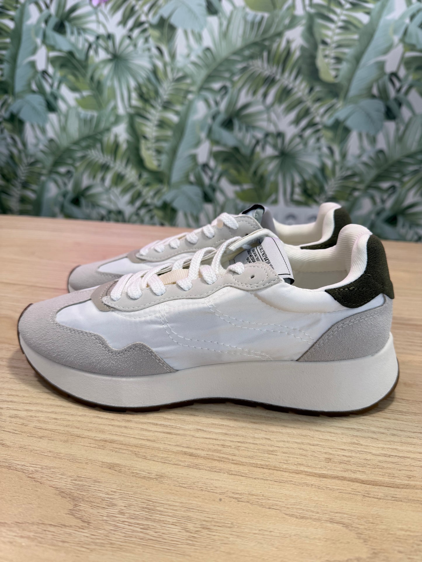 DEPORTIVOS BLANCOS CORINA