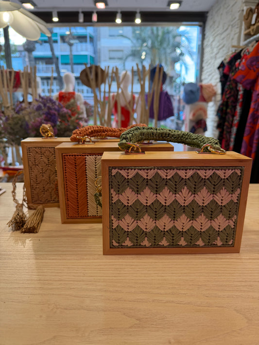 CLUTCH DE MADERA