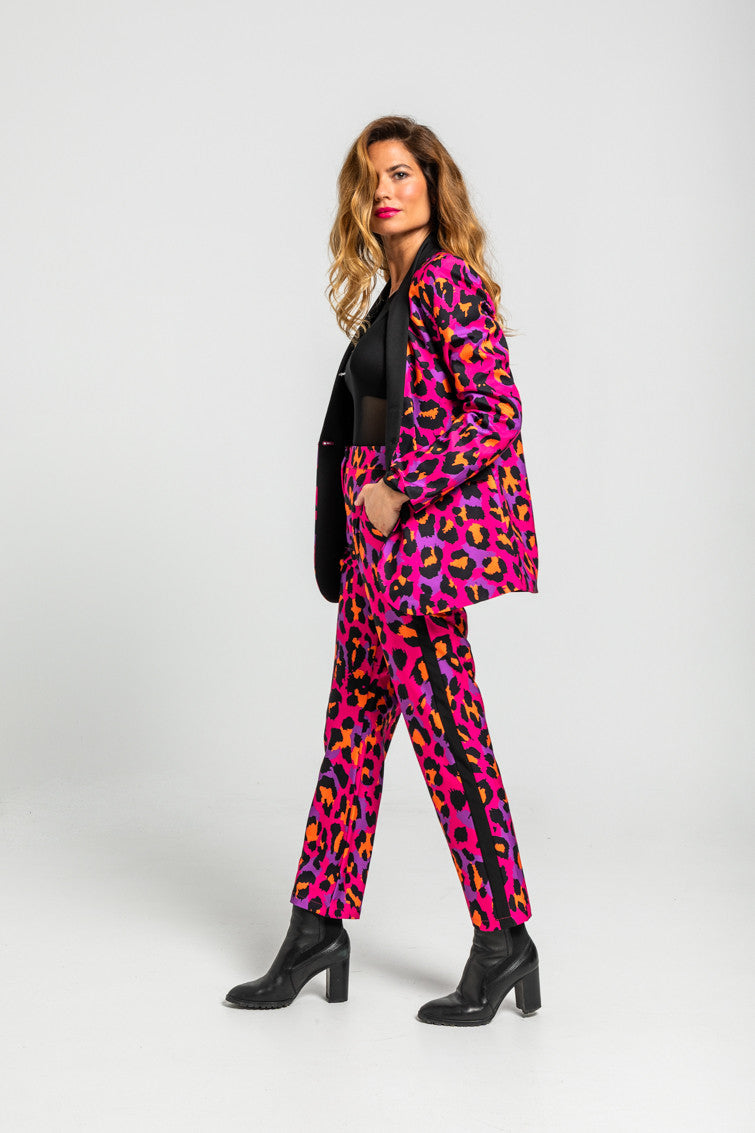 AMERICANA SMOKING DE ESTAMPADO ANIMAL FUCSIA LOLINA