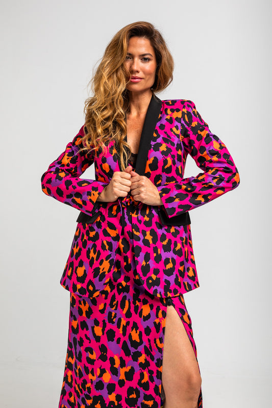 AMERICANA SMOKING DE ESTAMPADO ANIMAL FUCSIA LOLINA
