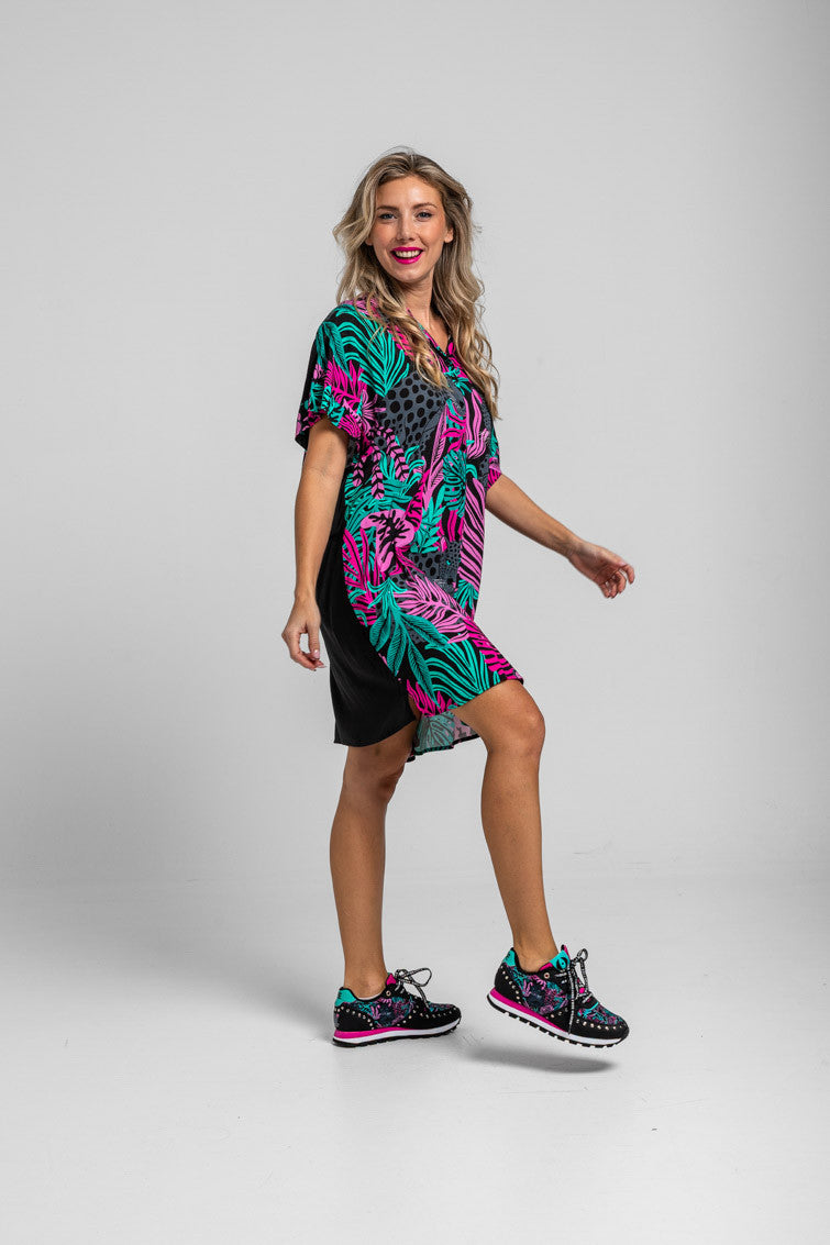 CAMISERO CORTO OVERSIZE HOJAS Y PANTERAS NOCTURNA LOLINA