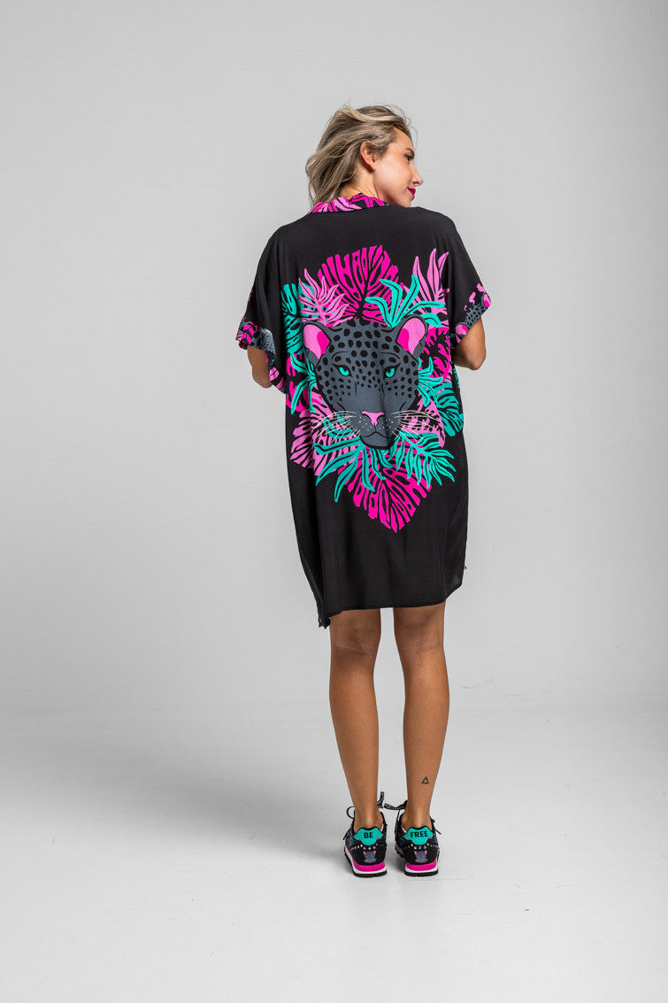 CAMISERO CORTO OVERSIZE HOJAS Y PANTERAS NOCTURNA LOLINA