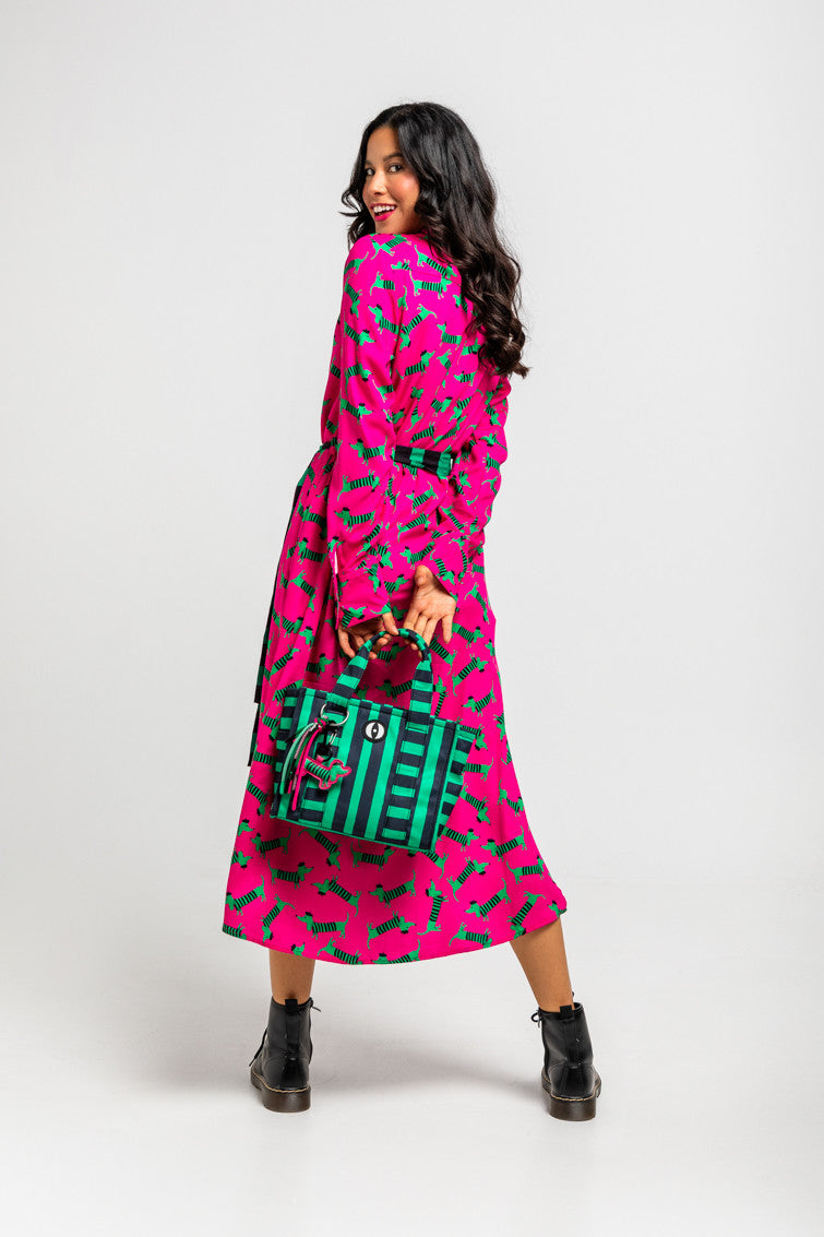CAMISERO LARGO SENCILLO DE ESTAMPADO DE PERRITOS FUCSIA LOLINA